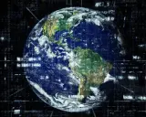 La Terre vue de l'espace, entourée de code binaire, symbolisant la dissertation sur la mondialisation et la connectivité globale.