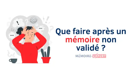 Une personne stressée, mains sur la tête, face à un texte sur le rattrapage mémoire.