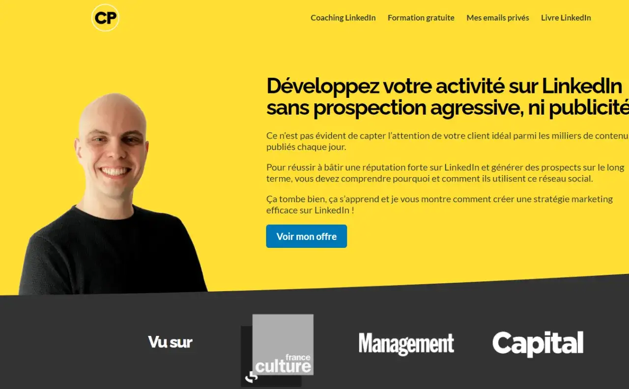 Exemple de promotion d'un livre : un homme souriant sur fond jaune, avec un texte invitant &agrave; d&eacute;velopper son activit&eacute; sur LinkedIn.